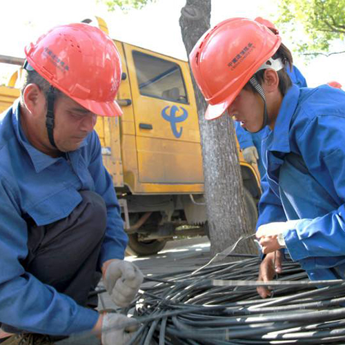 proyek pemeliharaan kabel serat